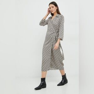 Sisley wrap robe dress us size 10